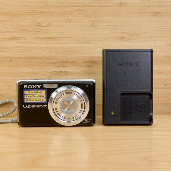 Sony Cybershot DSC-S950 / 10MP Digital Camera / 4x Optical Zoom / Tested - Picture 2 of 11